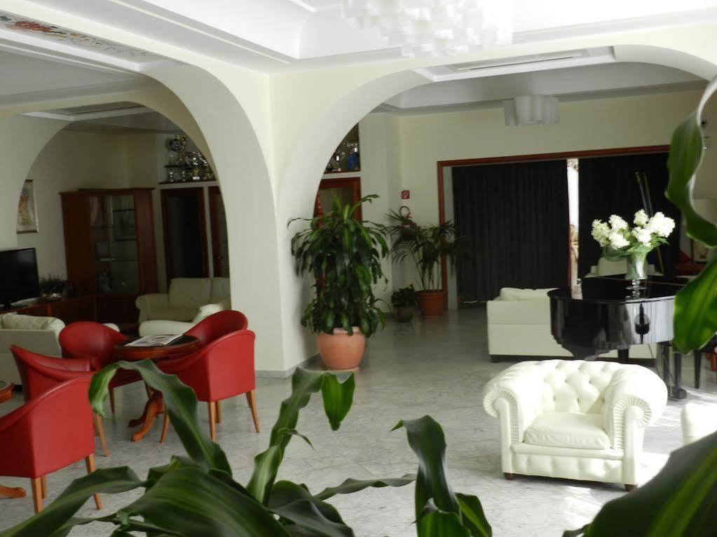 Hotel Il Mulino Capo dʼOrlando Eksteriør billede