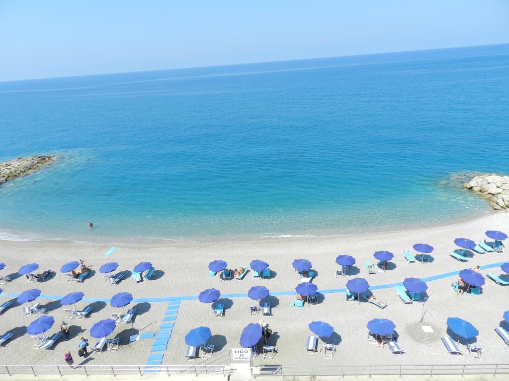 Hotel Il Mulino Capo dʼOrlando Eksteriør billede
